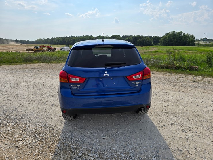2015-mitsubishi-outlander-image-20