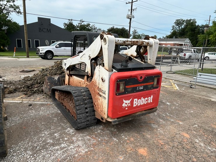 2016-bobcat-t750-image-5