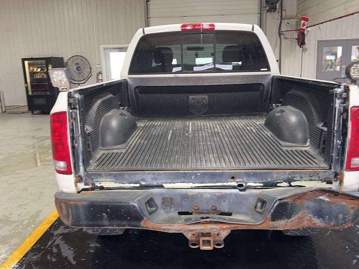 2003-dodge-ram-2500-image-14