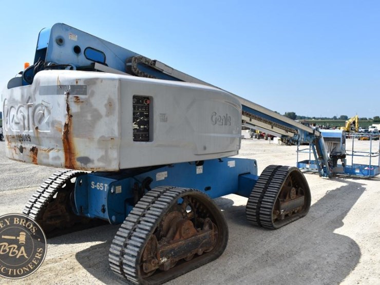 2014-genie-s65-trax-image-23