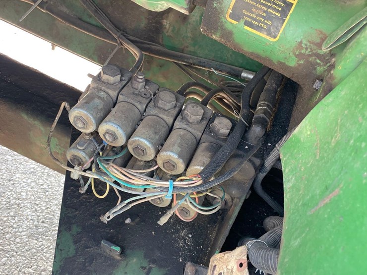 john-deere-3970-image-24