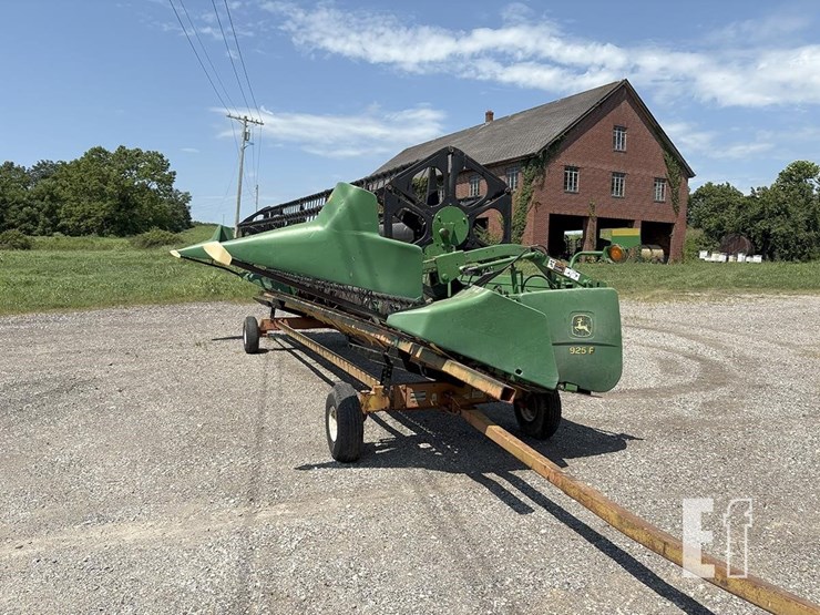 john-deere-925f-image-2