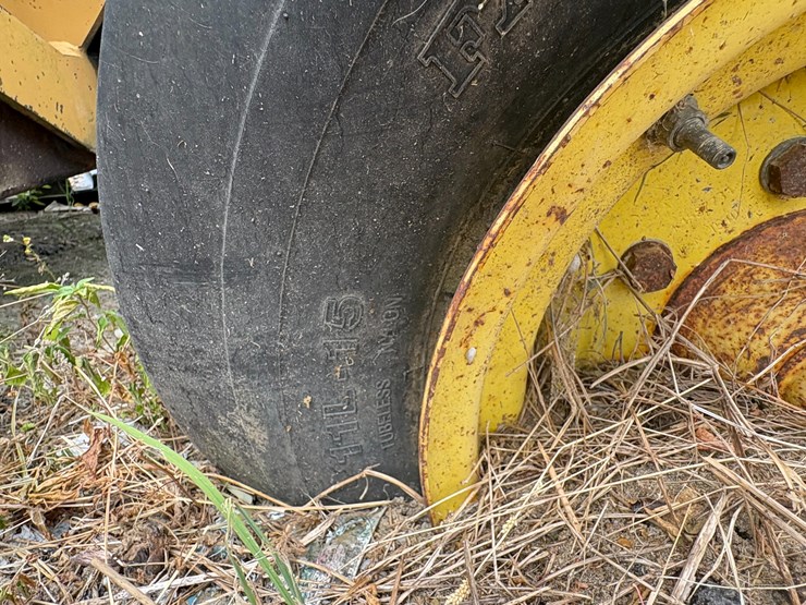 2000-john-deere-6310-image-10