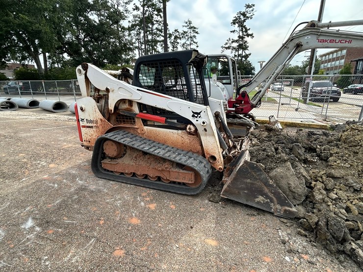 2016-bobcat-t750-image-1