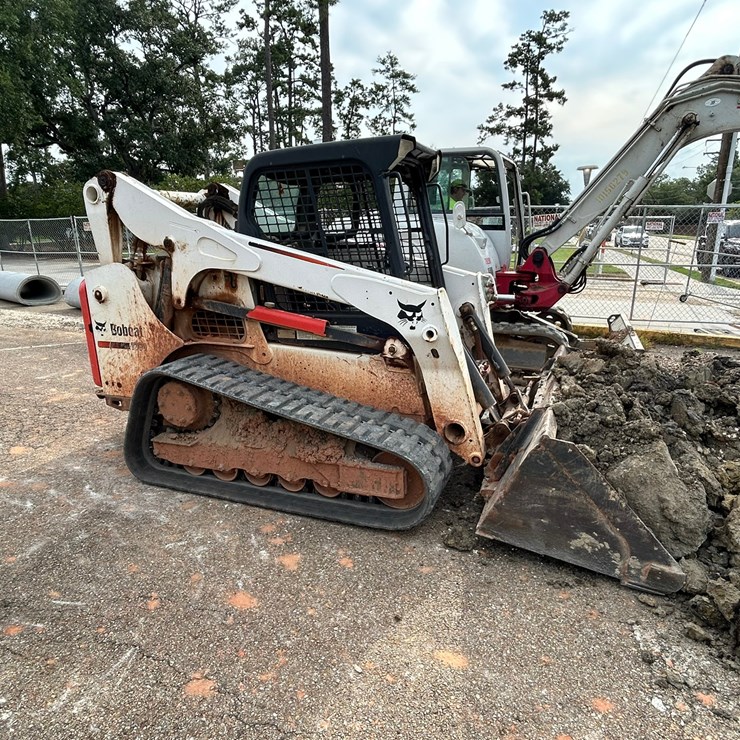 2016 BOBCAT T750