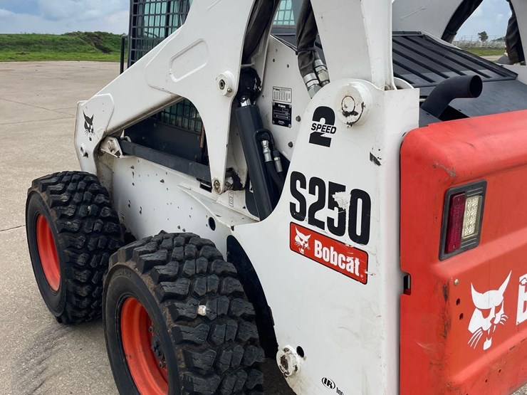 bobcat-s250-image-5