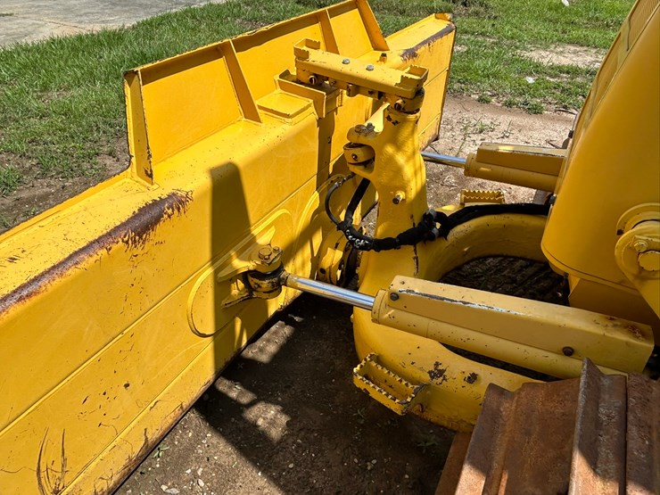 2020-komatsu-d39px-24-image-12