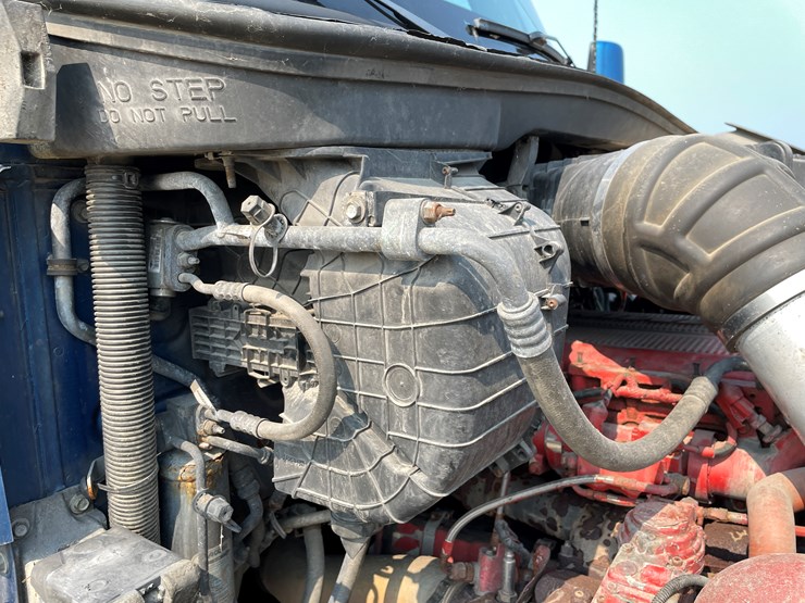2016-kenworth-t680-image-53