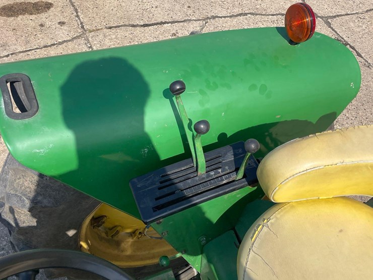 john-deere-3020-image-31