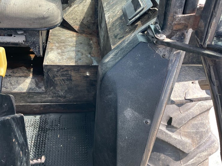 john-deere-4630-image-29