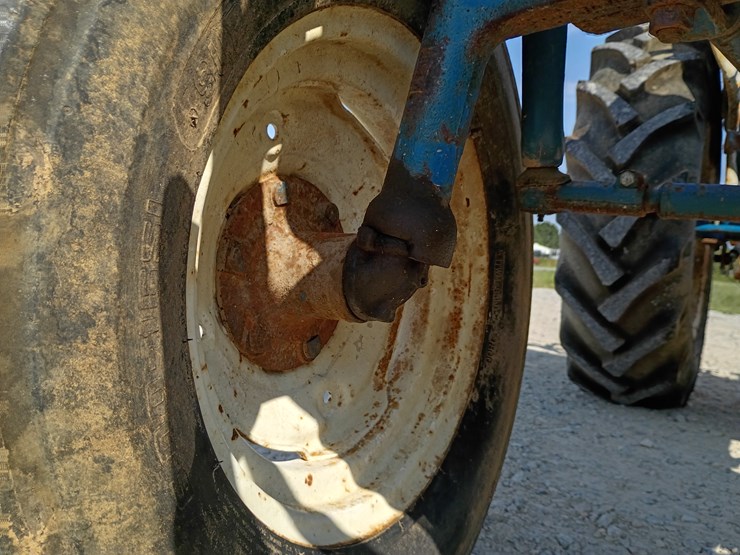 ford-tractor-image-45