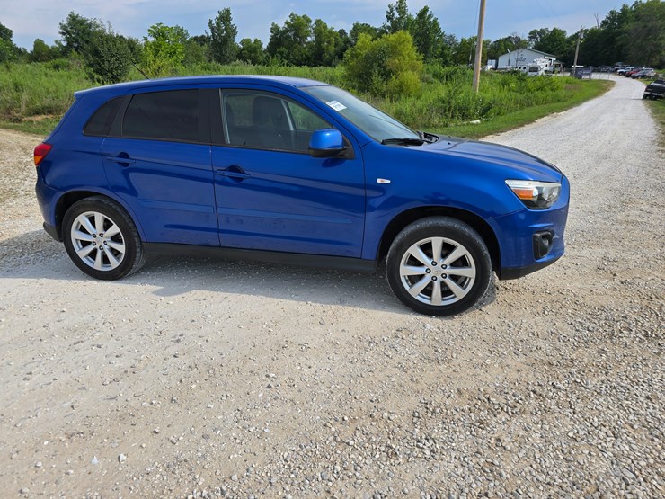 2015-mitsubishi-outlander-image-34