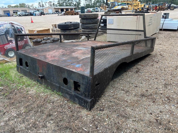 #22727-•-heavy-duty-metal-truck-bed-image-3