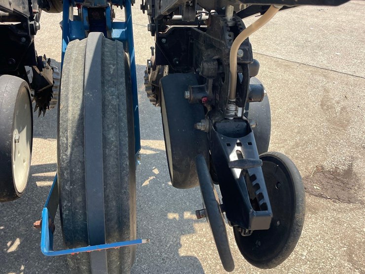 kinze-3200-image-18