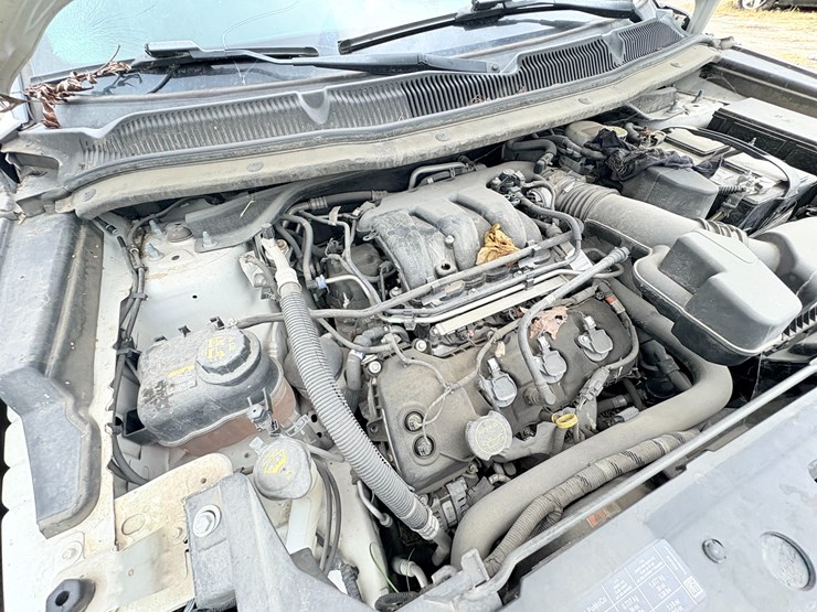 2018-ford-explorer-image-12