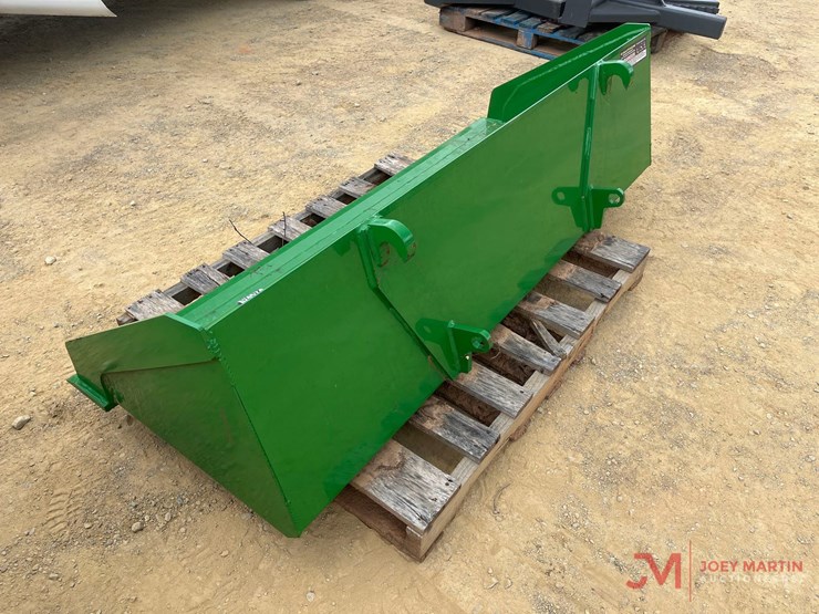 72"-mtl-tractor-bucket-w/john-deere-coupler-image-3