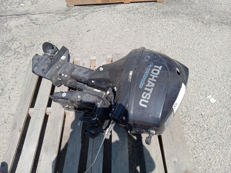 tohatsu-four-stroke-boat-motor-image-1