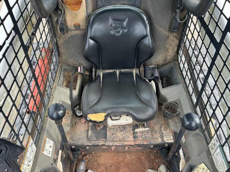 2016-bobcat-t750-image-9