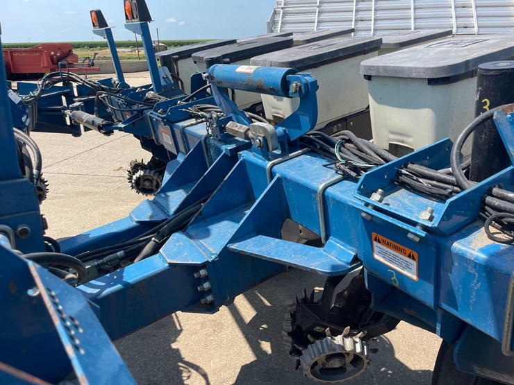 kinze-3200-image-31