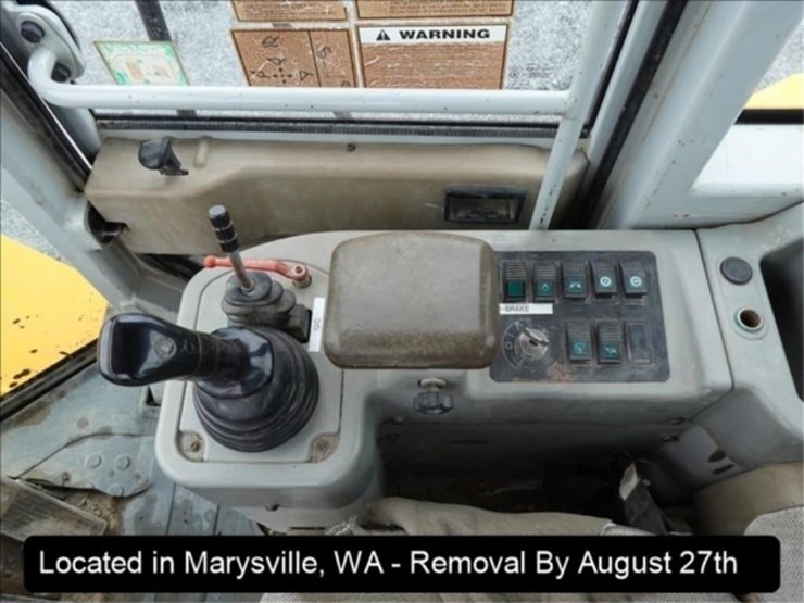 2004-hyundai-hl757-7-image-3