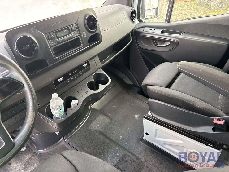2019-freightliner-sprinter-1500-image-12