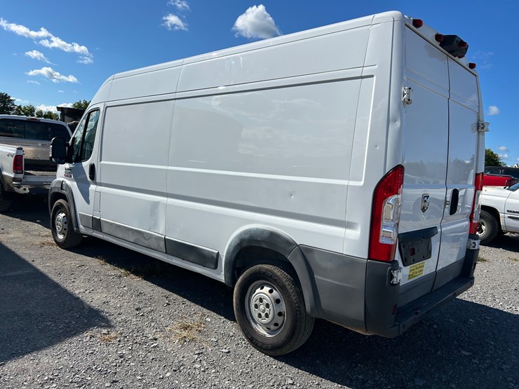 2017-ram-promaster-2500-image-6