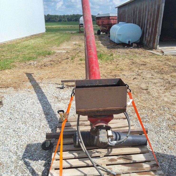 Hyd. 6x14 E-Z Trail Auger on Stand to Fill Pro-Boxes