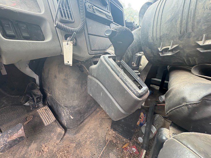 2009-international-durastar-4300-image-26
