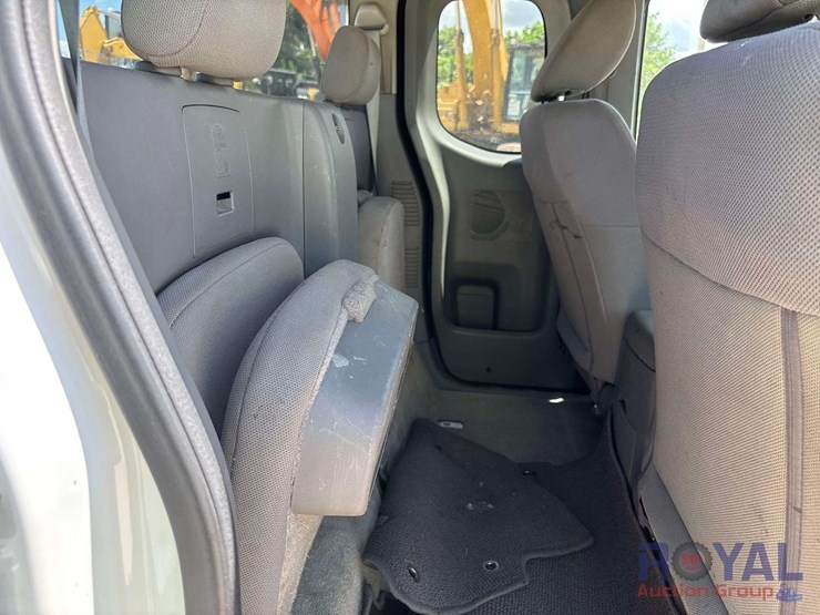 2016-nissan-frontier-image-22