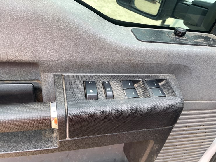 2012-ford-f250-image-47