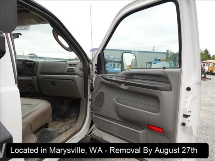 2006-ford-f550-image-3