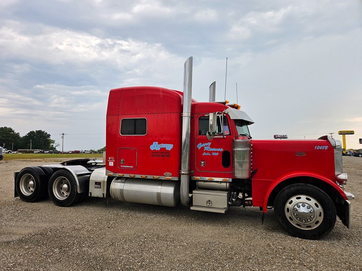 2003-peterbilt-379-image-29