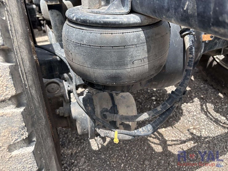 2019-kenworth-t880-image-33