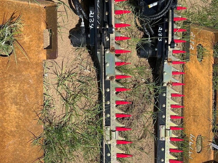 unused-future-mini-excavator-hyd-hedge-trimmer-image-2