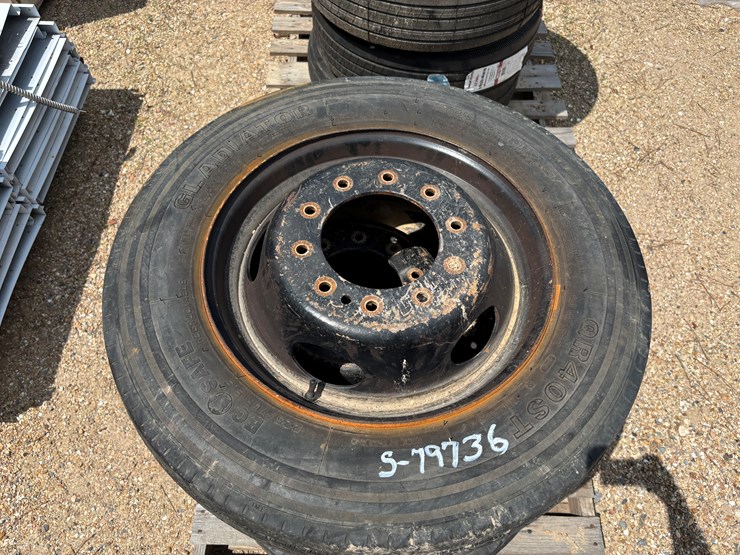 #79736-•-qty-4,-225/70r19.5,-10-lug-tires-and-rims-image-3