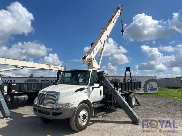 2014-international-durastar-4300-image-1