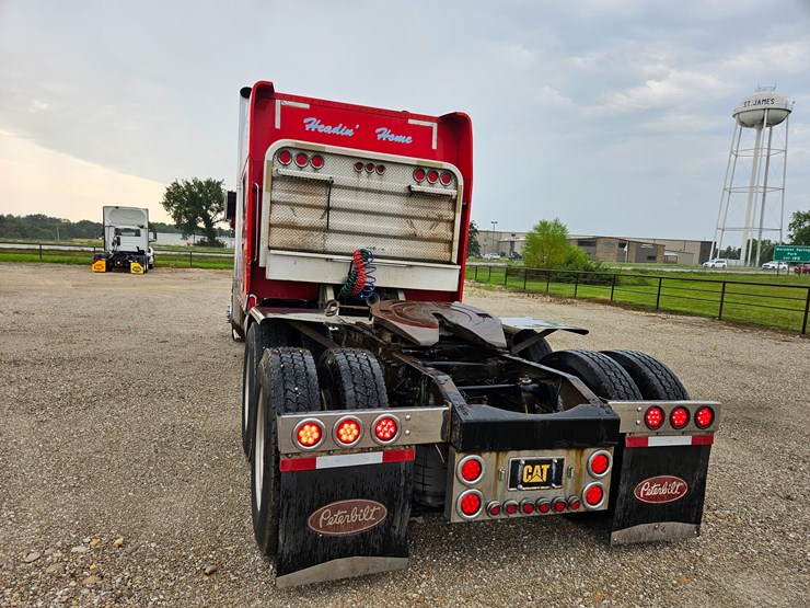 2003-peterbilt-379-image-17