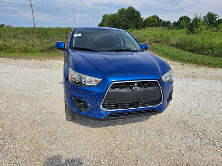 2015-mitsubishi-outlander-image-42