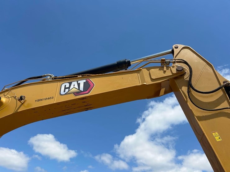 2020-caterpillar-336-image-13