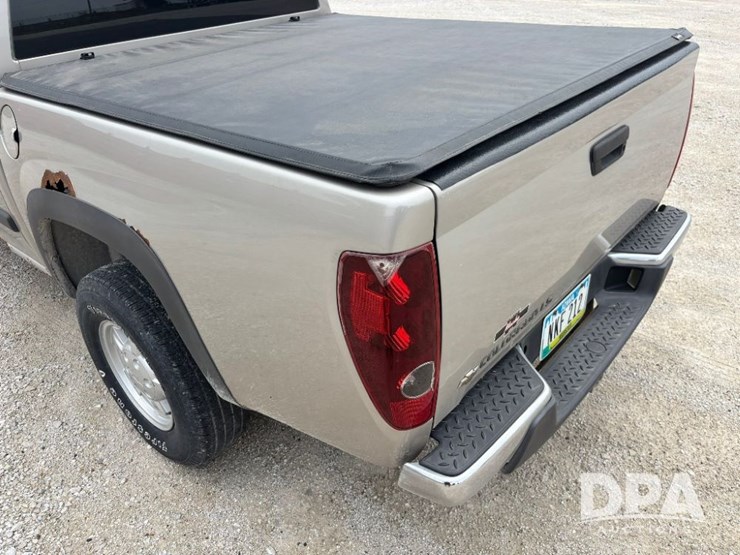 2004-chevrolet-colorado-ls-image-29