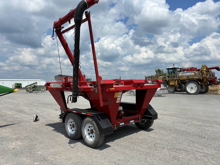 #10866-•-friesen-seed-titan-seed-tender-#18682-image-8