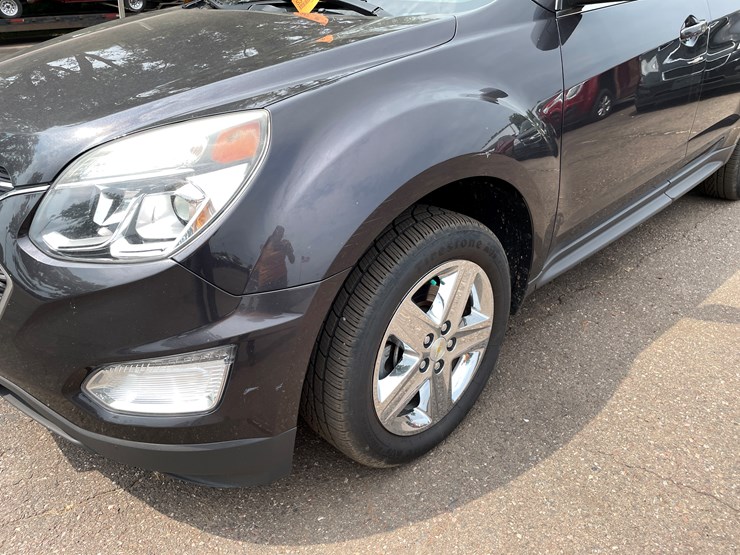 2016-chevrolet-equinox-lt-image-9