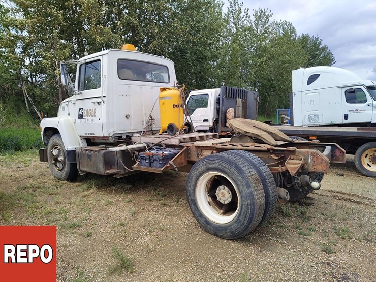 ford-9000-image-3