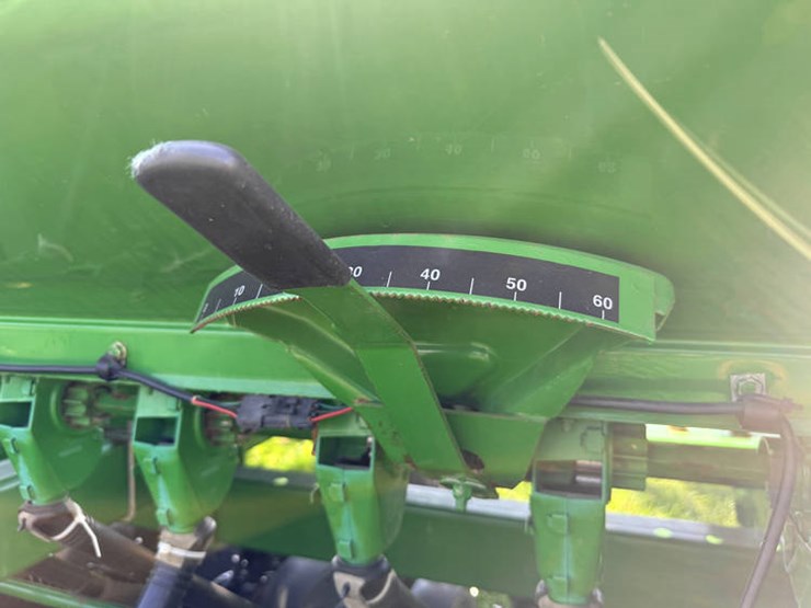 john-deere-1560-image-13