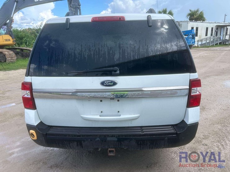 2017-ford-expedition-image-19