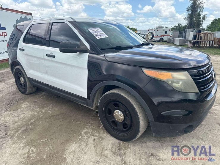 2015-ford-explorer-image-2