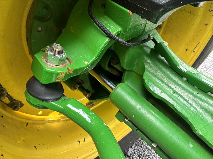 2009-john-deere-8430-image-36