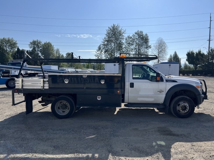 2012-ford-f550-image-3
