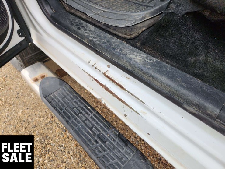 2015-ram-3500-slt-image-33