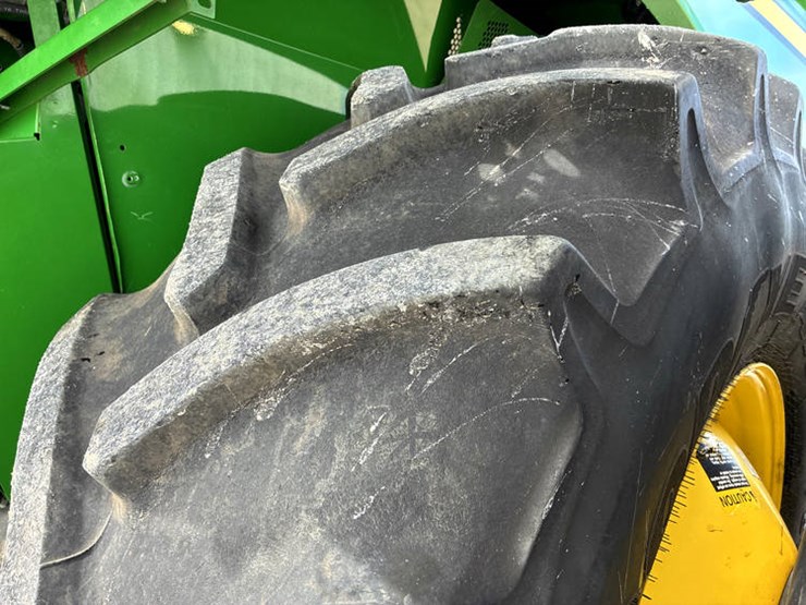2017-john-deere-s680-image-42